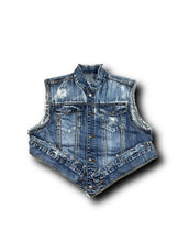 Load image into Gallery viewer, Cropped V-Cut Distressed Vest
